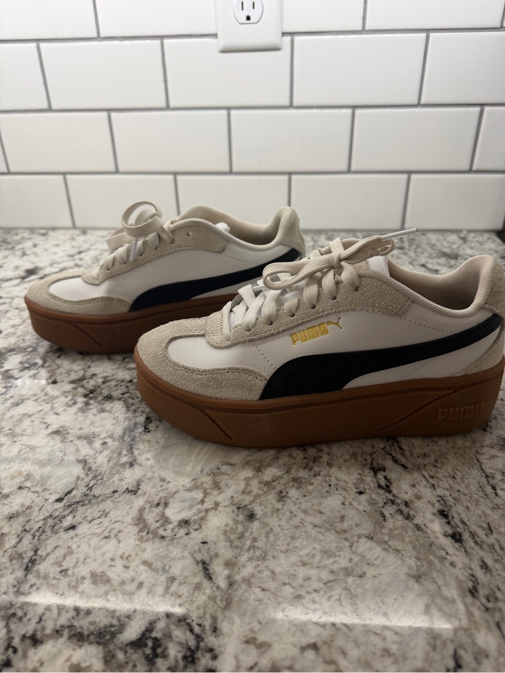 Puma White Black Low-Top Platform Sneakers with Gum Sole - Picture 10 of 13